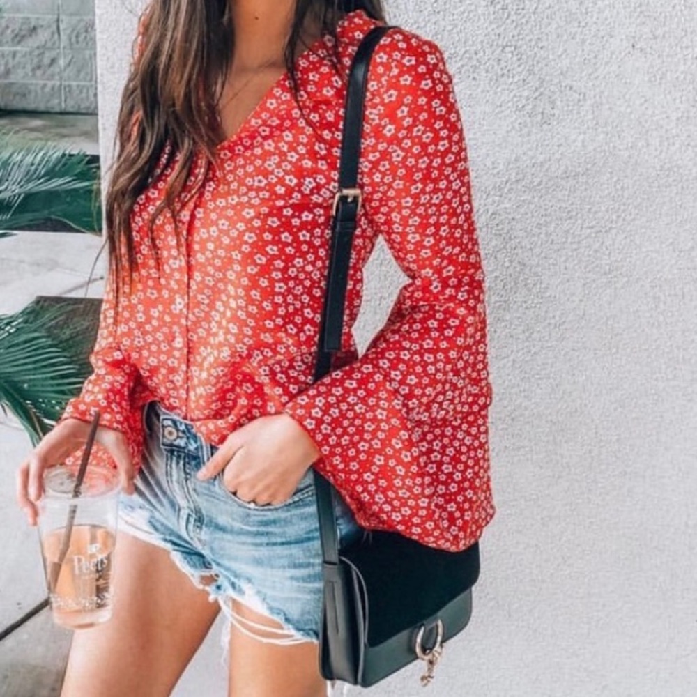 Goodnight macaroon red top